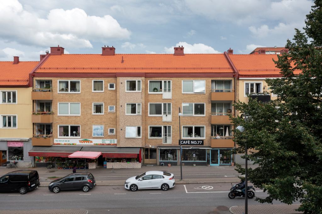 Danska Vägen 77