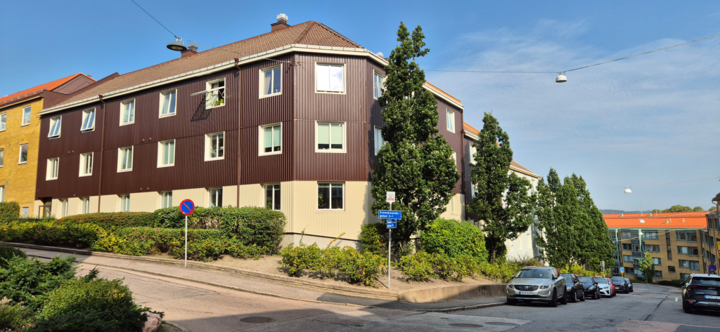 Karlagatan 14, Sankt Pauligatan 15–17, Svensksundsgatan 1