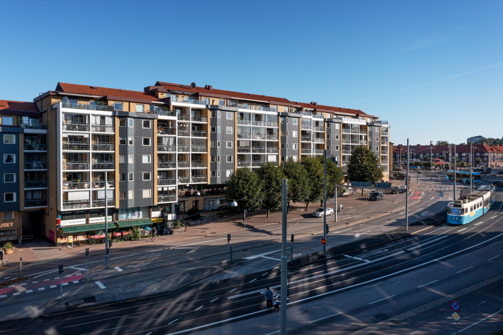 Redbergsvägen 22–42, Lilla Redbergsgatan 2