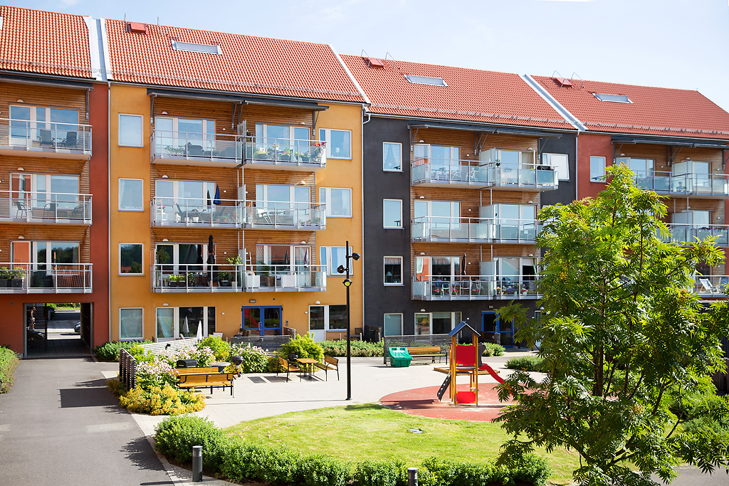 Gnejsvägen 50-57, Rubinvägen 3-5, Spinellvägen