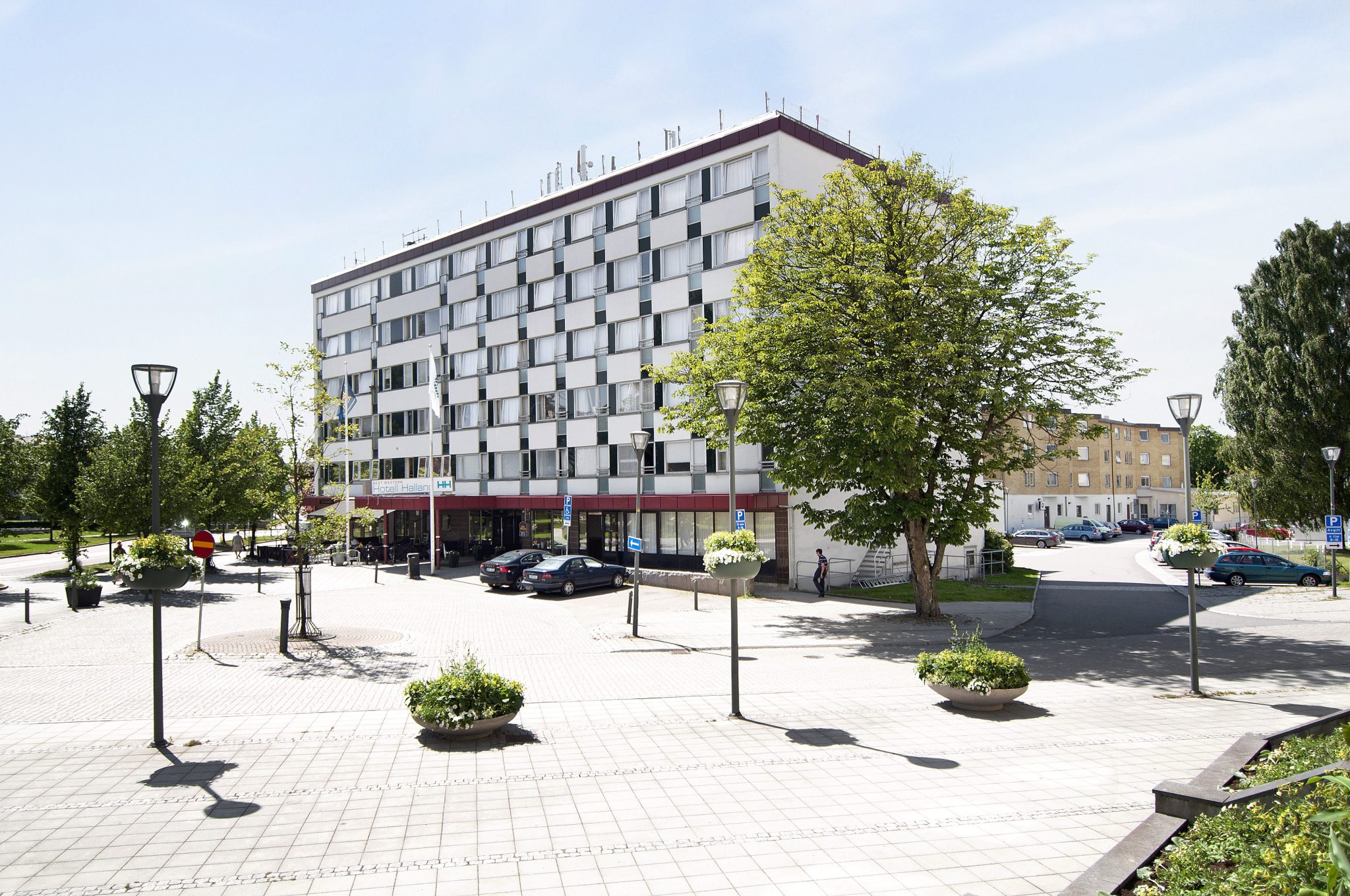 Storgatan 33-35, Vallgatan 1-3