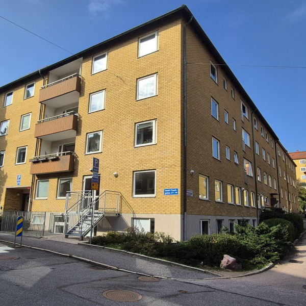 Sankt Pauligatan 19-21, Svensksundsgatan 2