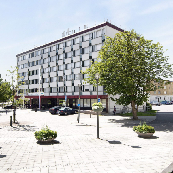 Storgatan 33-35, Vallgatan 1-3